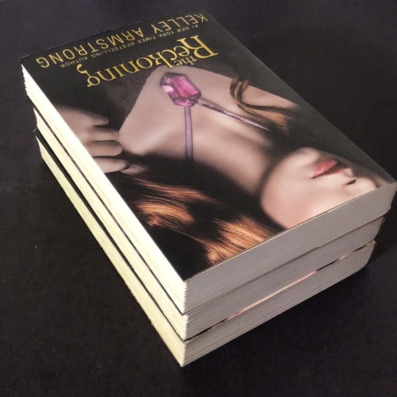 Kelly Armstrong books Darkest Powers trilogy all three for one great price - Picture 5 of 7